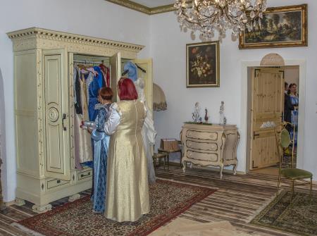 ODPRTJE GRADU DVOR (52)